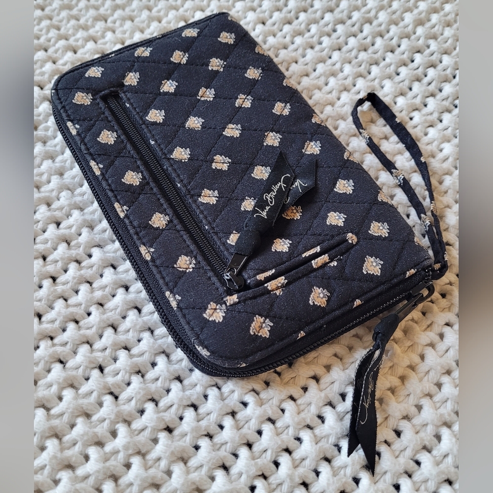 Vera Bradley Classic Black Floral Pattern Quilted Wristlet/Wallet